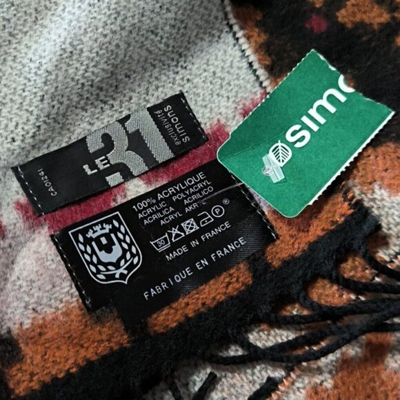 NWT Simons Made in France Aztec Style Scarf - Picture 2 of 2